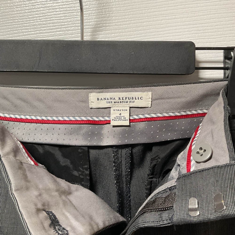 Banana Republic, The Martin Fit Dress Pants, Size 4 (stretch)